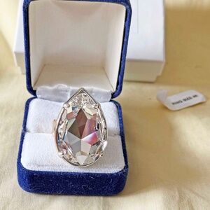 LARGE 1 ⅜ INCH GENUINE CRYSTAL RING, by SHAY LOWE, SIZE 8, CLEAR COLOUR, SILVER